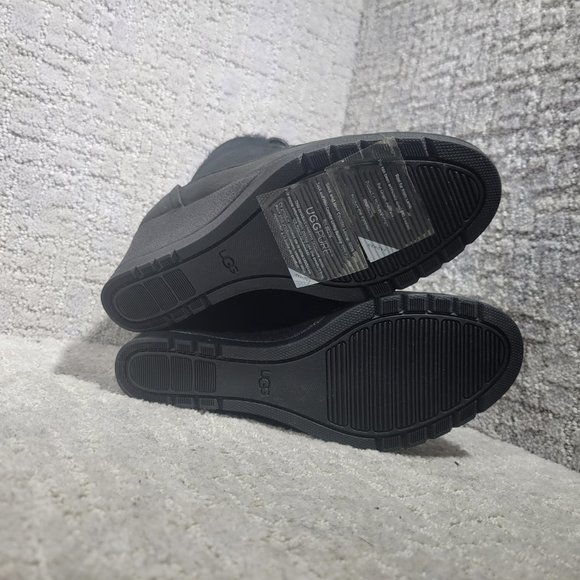 UGG Bridgit Women's Size US 6.5 Black Waterproof Wedge Heel Leather Ankle Boots - Picture 2 of 9